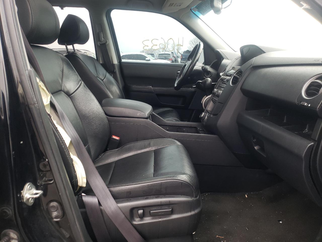 Photo 5 from auction – 2012 HONDA PILOT TOUR with VIN 5FNYF4H99CB011015