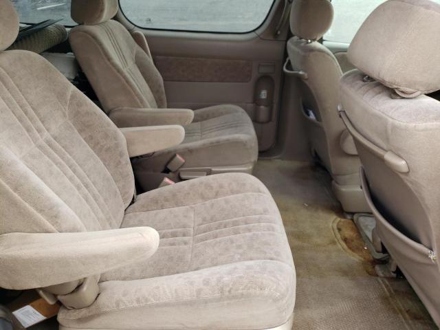Photo 6 from auction – 2002 TOYOTA SIENNA LE with VIN 4T3ZF13C12U417773