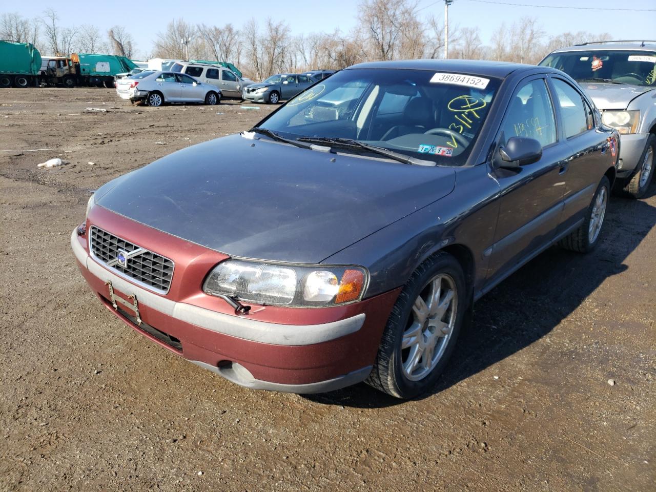 Photo 2 from auction – 2003 VOLVO S60 2.5T with VIN YV1RH59H032242974