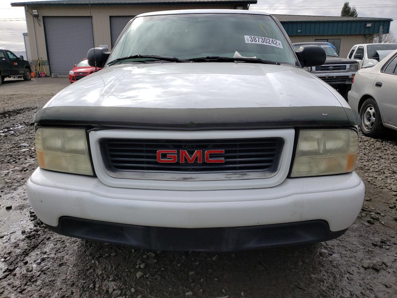 Photo 9 from auction – 2001 GMC SONOMA with VIN 1GTCS19W818215391
