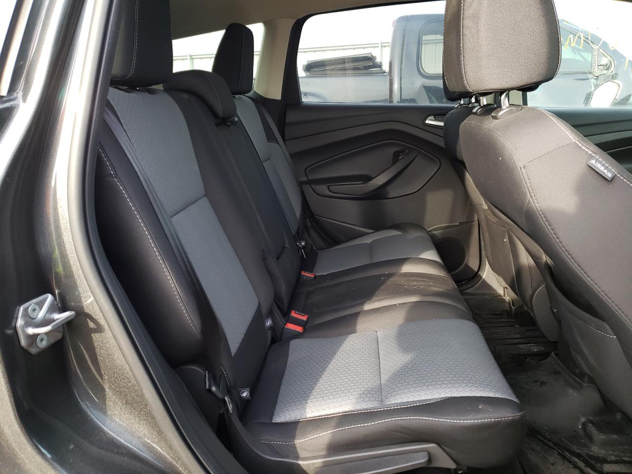 Photo 6 from auction – 2017 FORD ESCAPE SE with VIN 1FMCU0GD9HUC97618