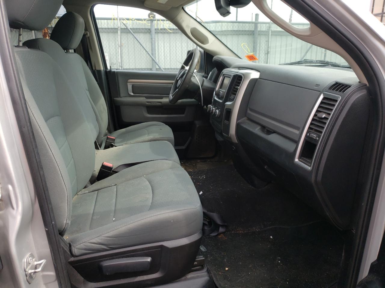 Photo 5 from auction – 2016 RAM 1500 SLT with VIN 1C6RR7GT8GS245057