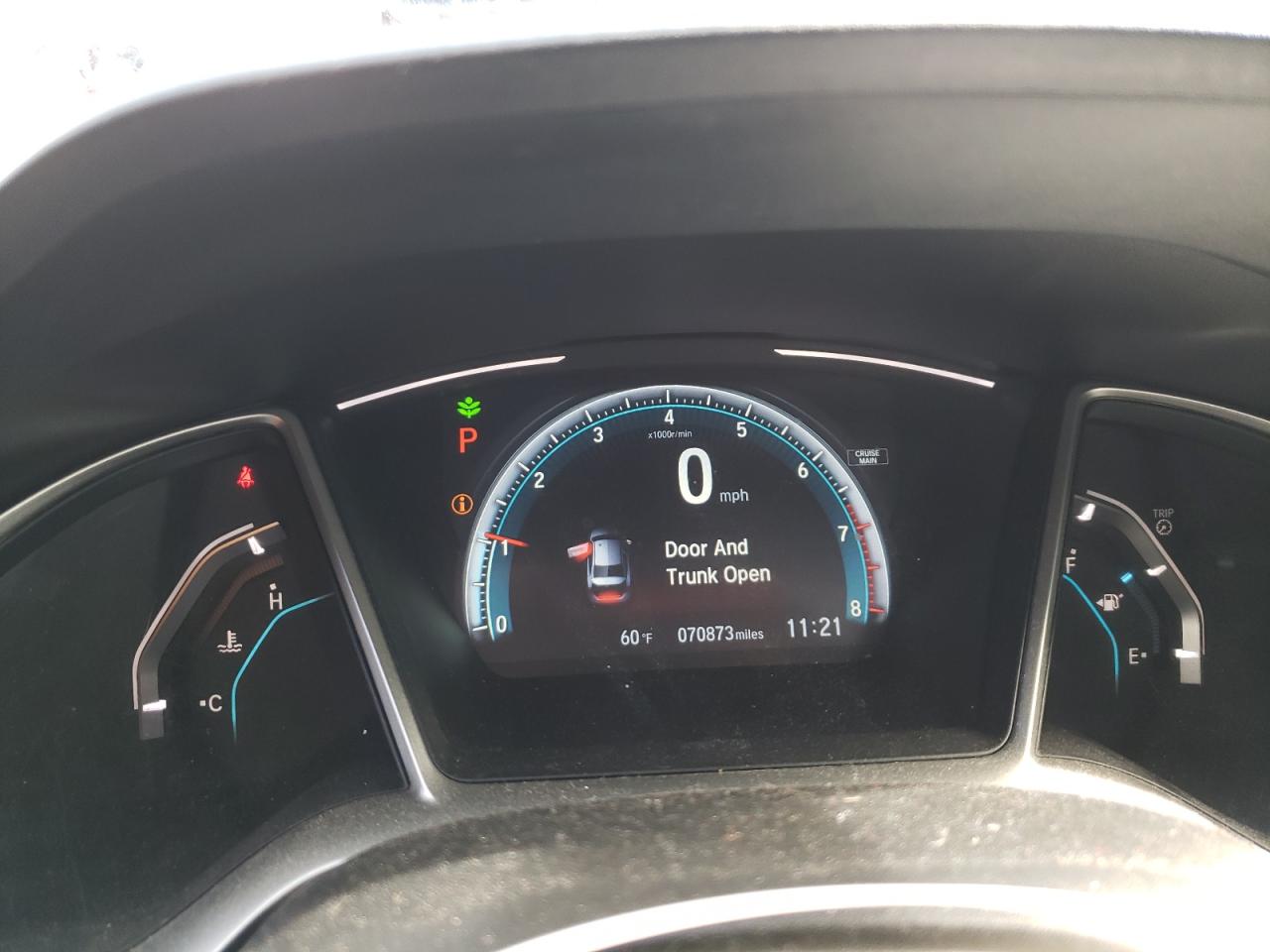 Zdjęcie 8 z aukcji – 2017 HONDA CIVIC EX z VIN 19XFC2F75HE223560