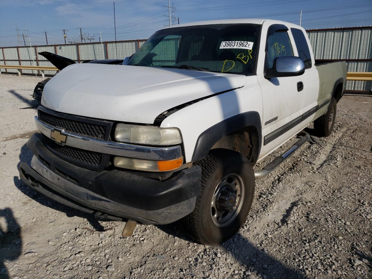 Photo 2 from auction – 2001 CHEVROLET SILVERADO with VIN 1GCHK29G01E188807