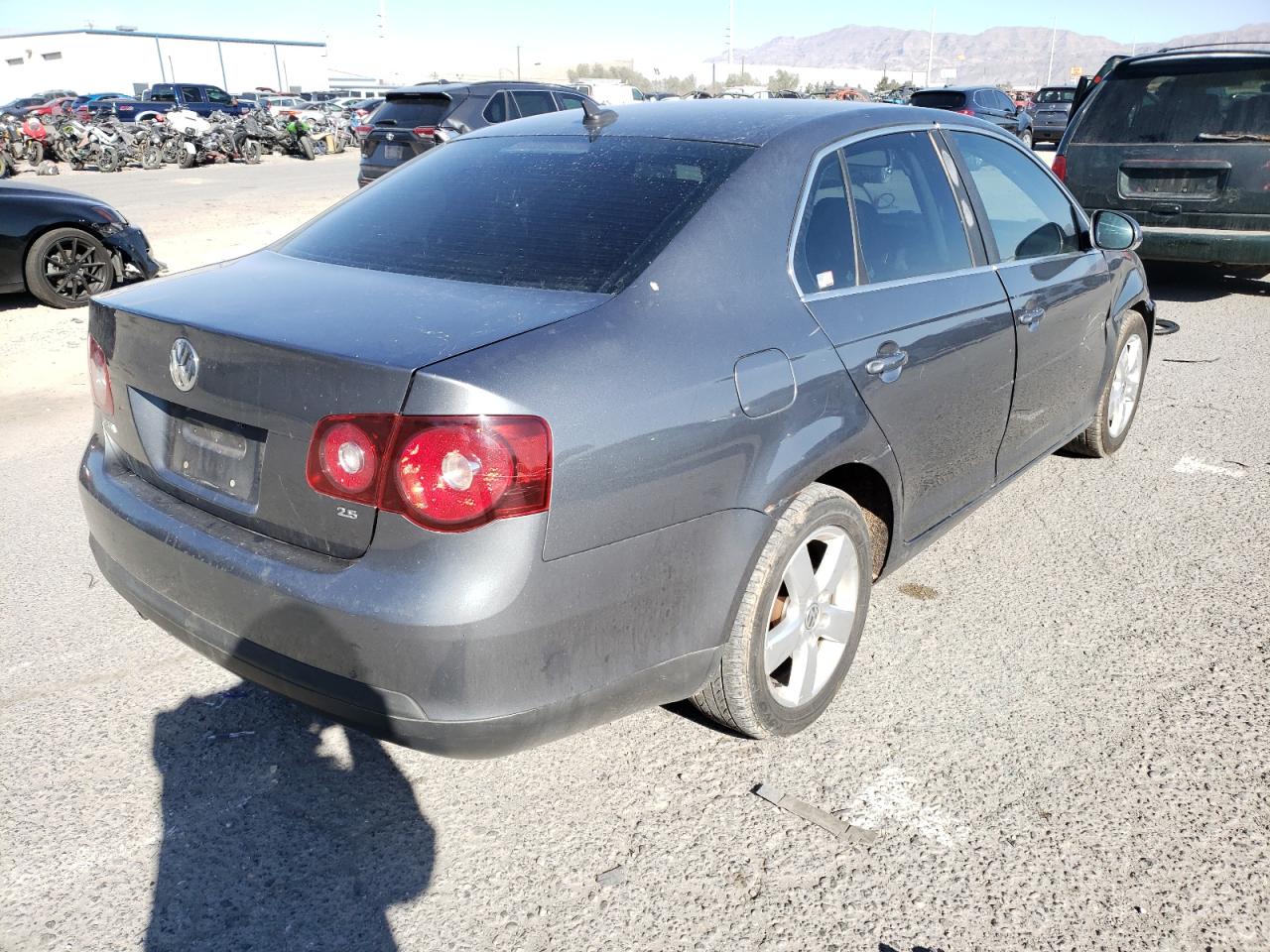 Photo 4 from auction – 2008 VOLKSWAGEN JETTA SE with VIN 3VWRM71K48M072376