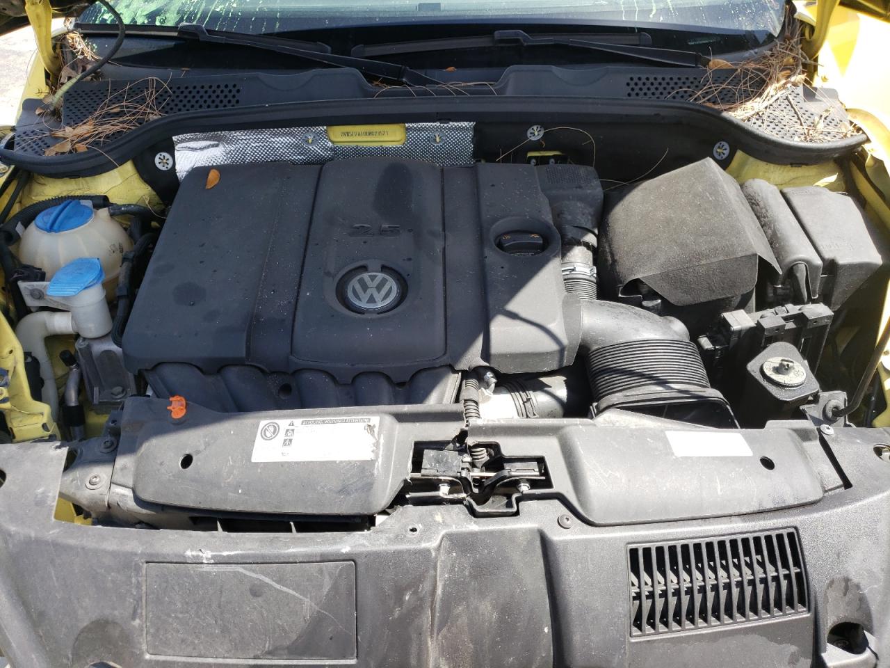 Photo 7 from auction – 2013 VOLKSWAGEN BEETLE with VIN 3VW5P7AT0DM821571