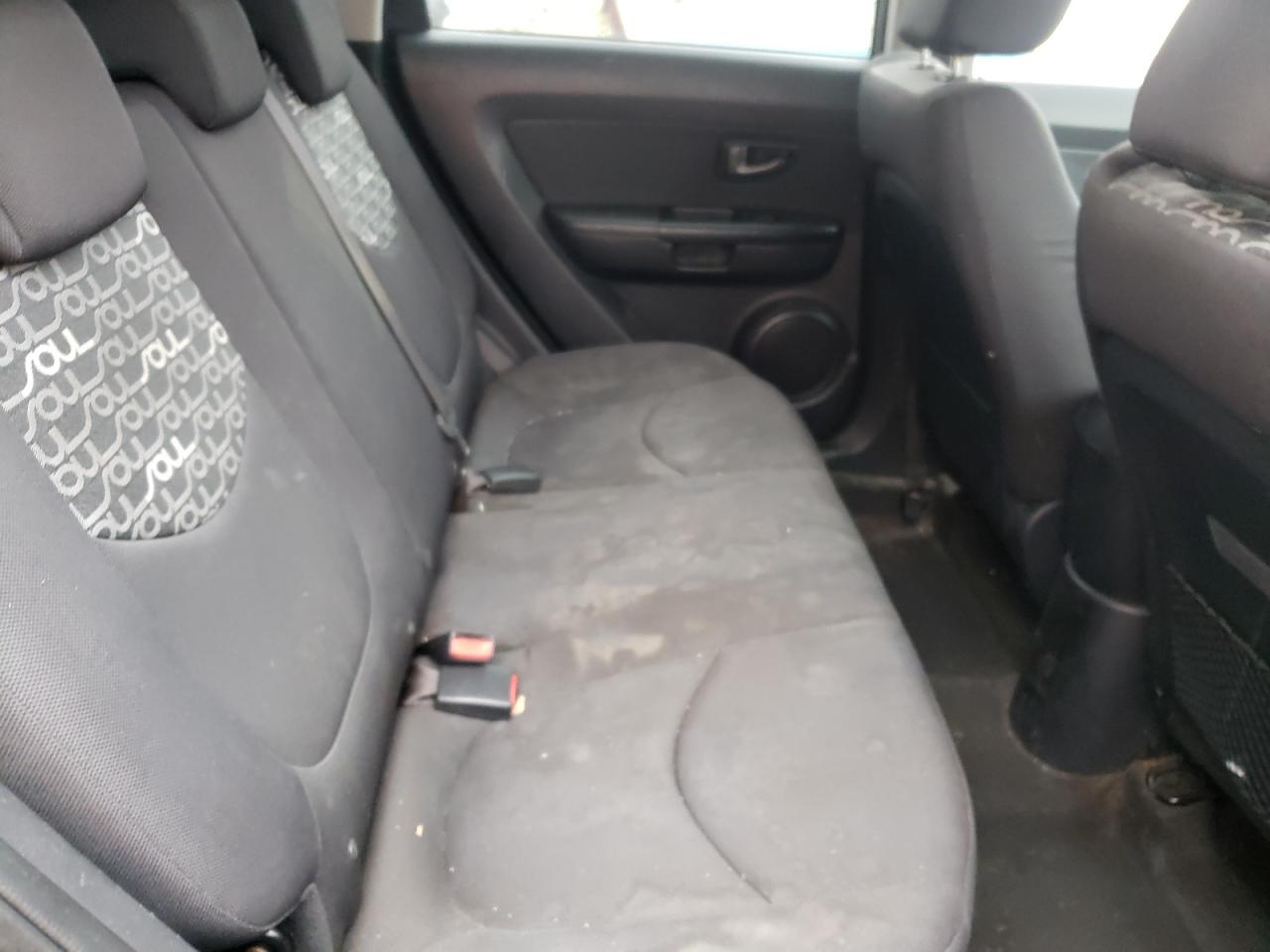 Foto 6 de la subasta – 2010 KIA SOUL + con VIN KNDJT2A24A7130928