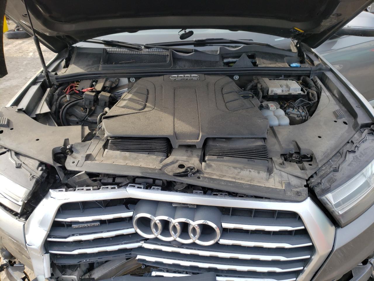 Photo 7 from auction – 2017 AUDI Q7 PRESTIG with VIN WA1VAAF7XHD041960