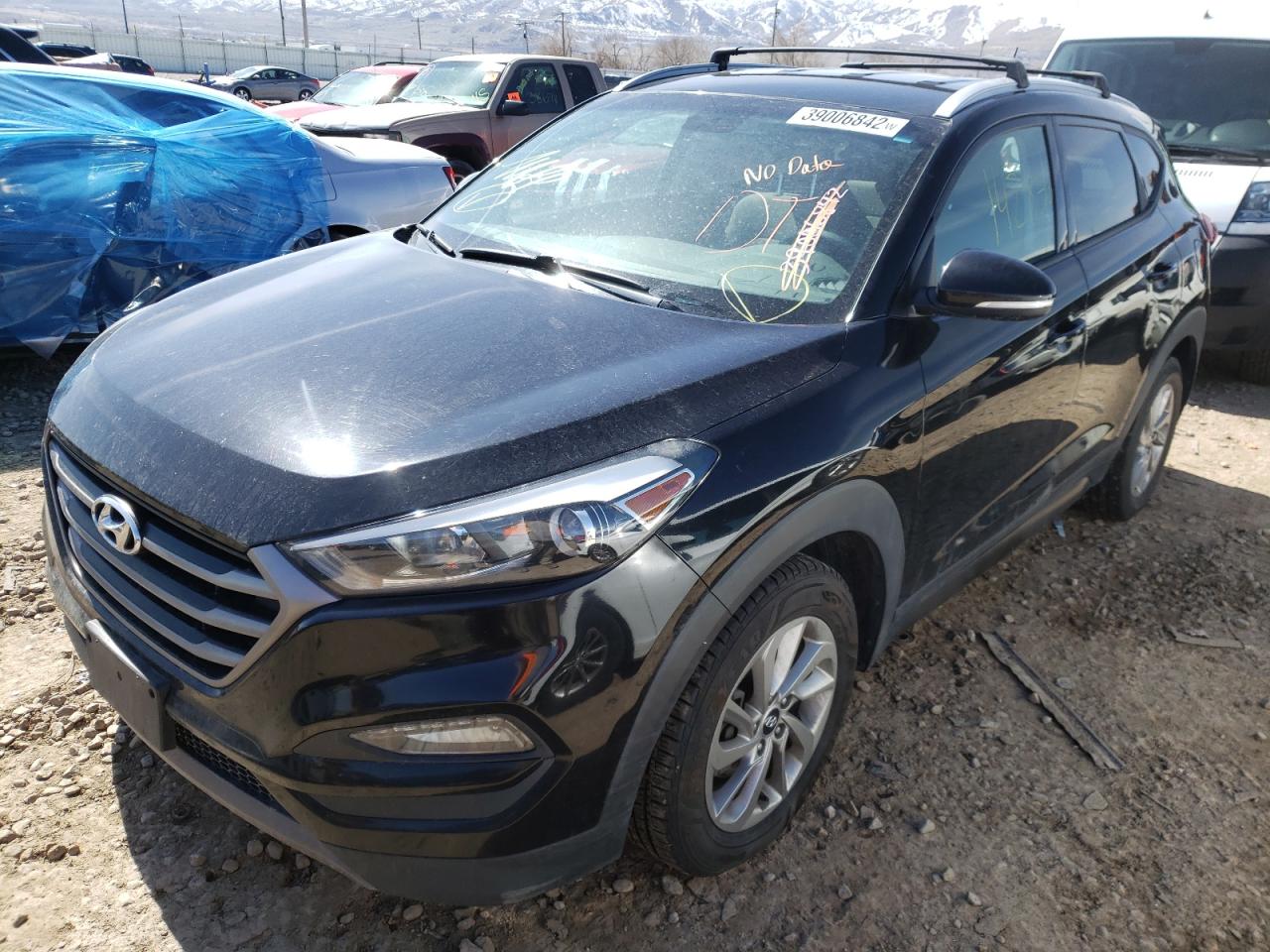 Photo 2 from auction – 2016 HYUNDAI TUCSON LIM with VIN KM8J33A20GU031048