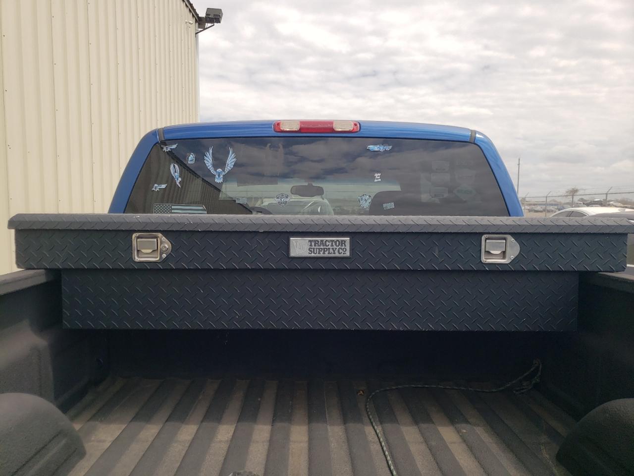 Photo 9 from auction – 2003 CHEVROLET SILVERADO with VIN 1GCEK19T33E336865