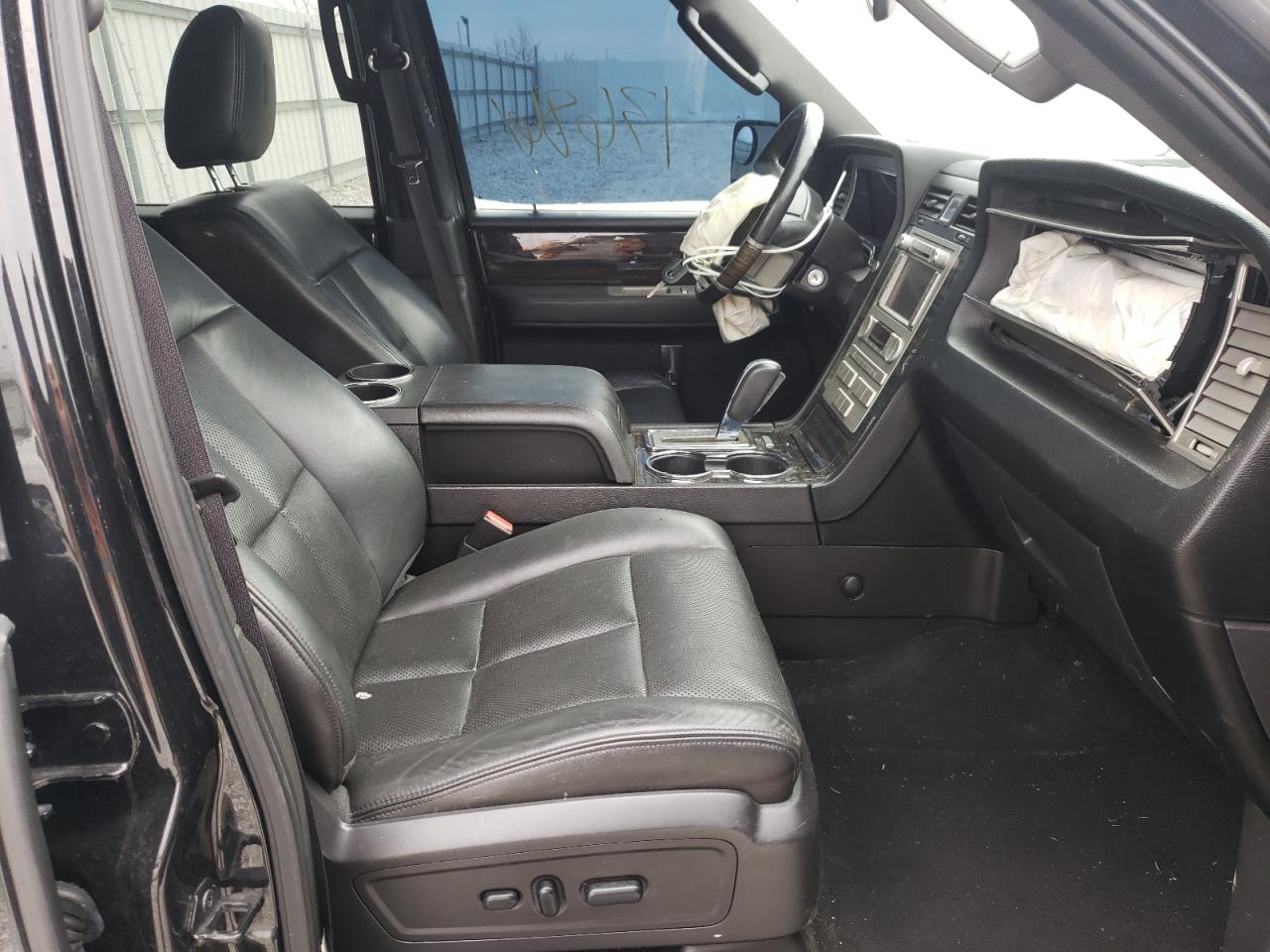 Photo 5 from auction – 2010 LINCOLN NAVIGATOR with VIN 5LMJJ2J55AEJ02009