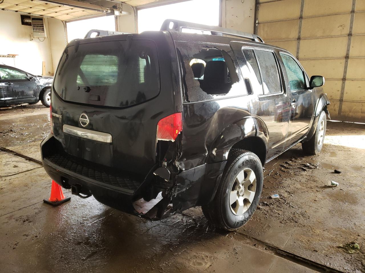 Photo 17 from auction – 2012 NISSAN PATHFINDER with VIN 5N1AR1NB0CC612787