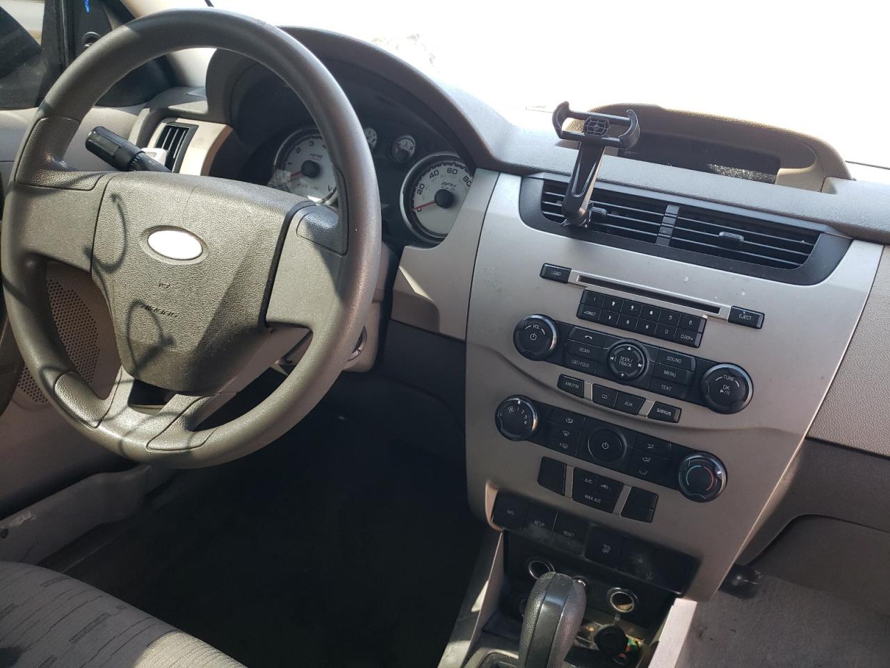 Photo 9 from auction – 2008 FORD FOCUS SE with VIN 1FAHP35N08W121176