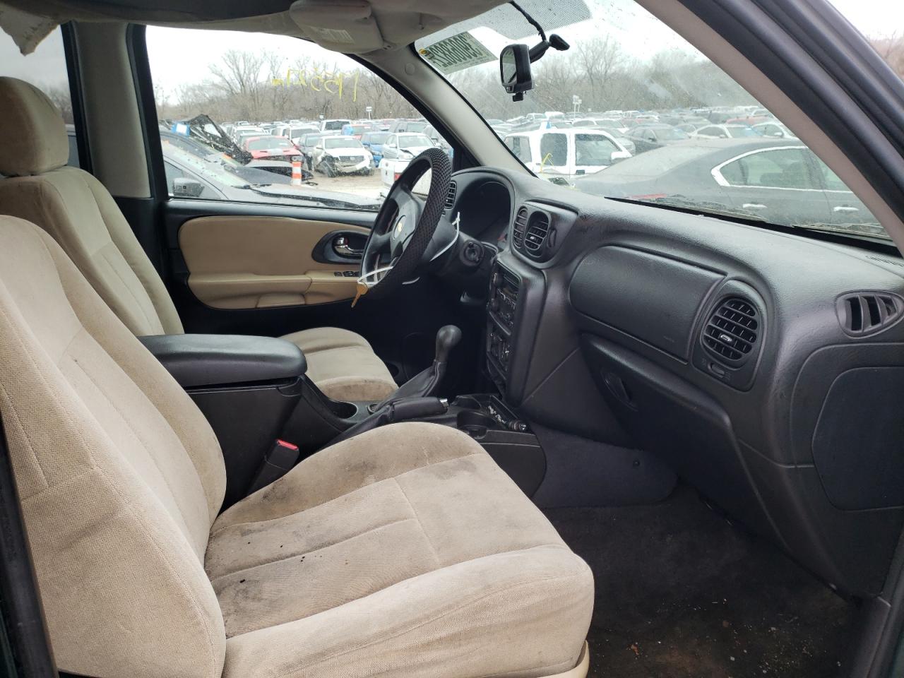 Photo 5 from auction – 2005 CHEVROLET TRAILBLAZE with VIN 1GNDS13SX52136282