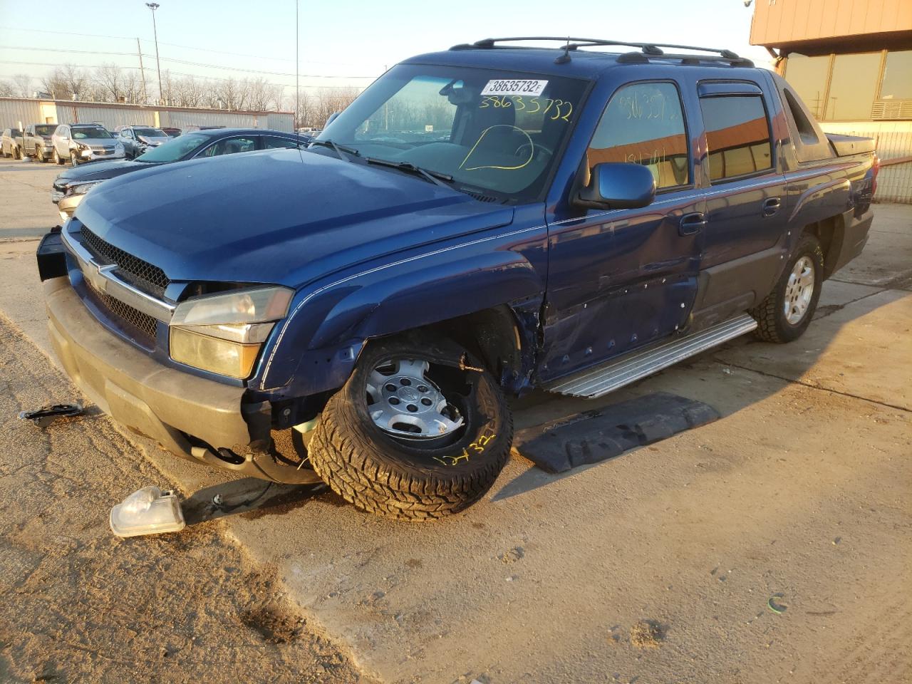 Photo 2 from auction – 2003 CHEVROLET AVALANCHE with VIN 3GNEK13T33G317872