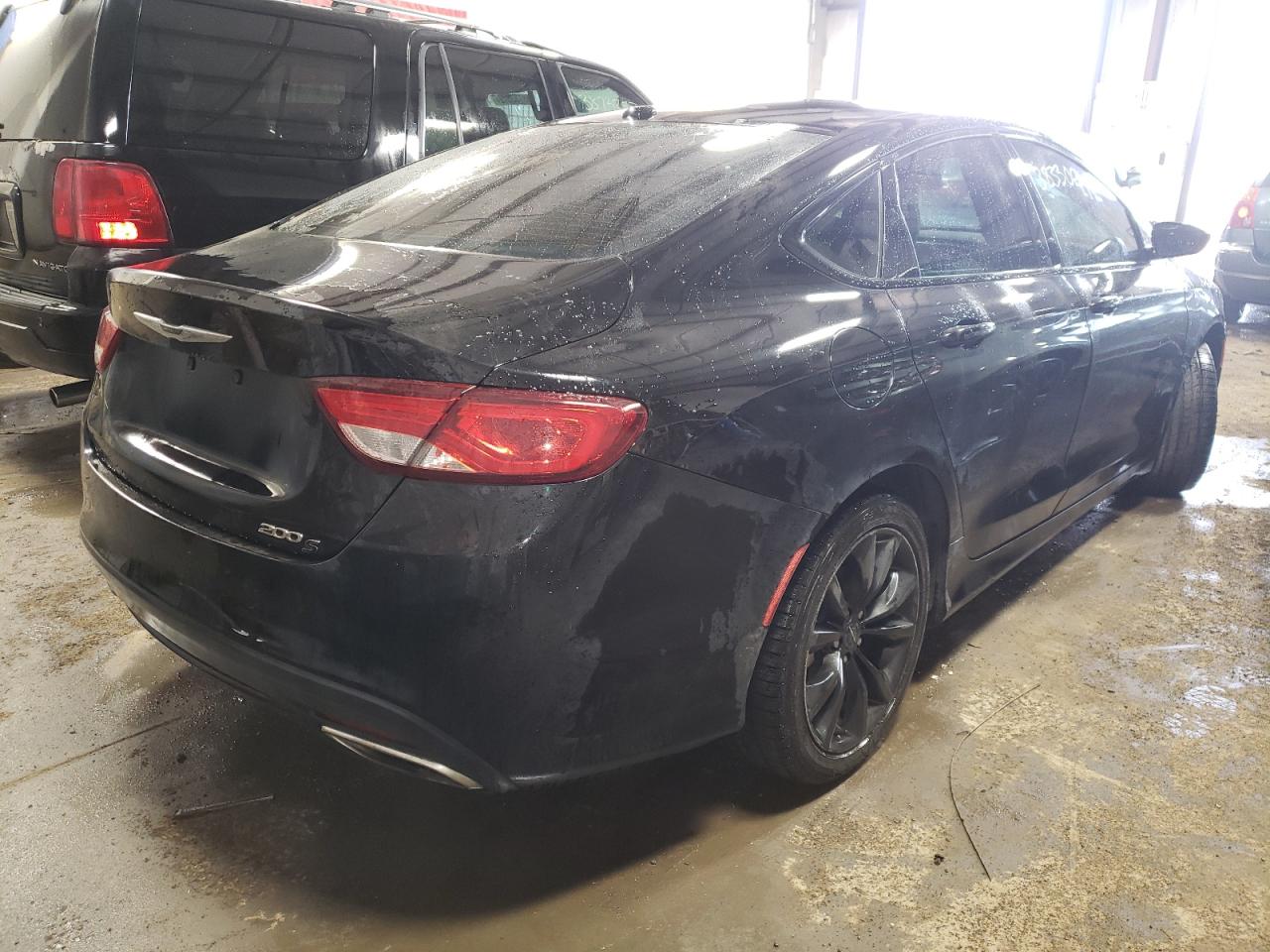 Photo 4 from auction – 2015 CHRYSLER 200 S with VIN 1C3CCCBB1FN658088
