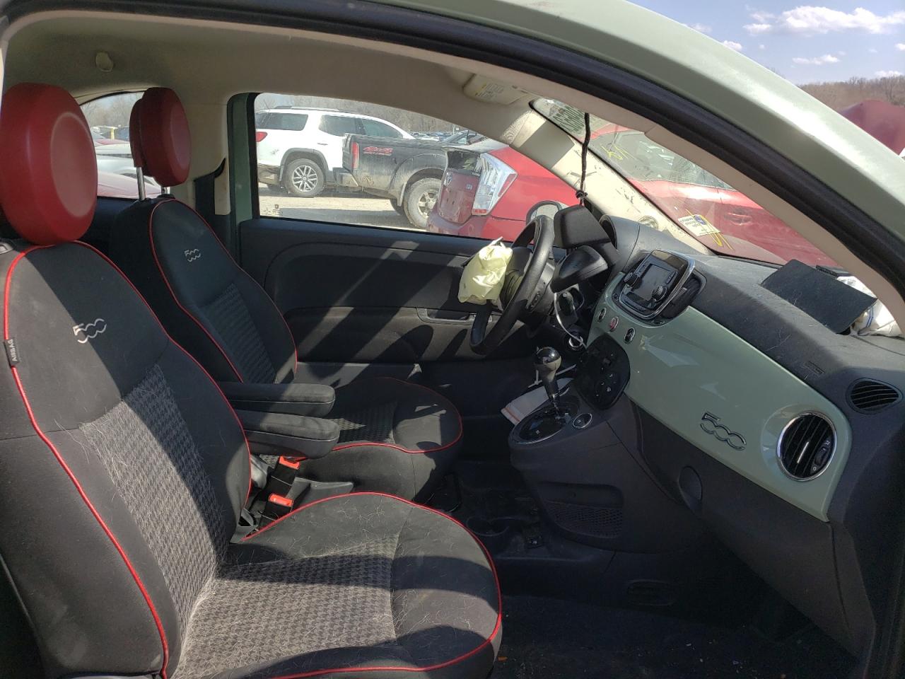 Photo 5 from auction – 2016 FIAT 500 EASY with VIN 3C3CFFKRXGT122120