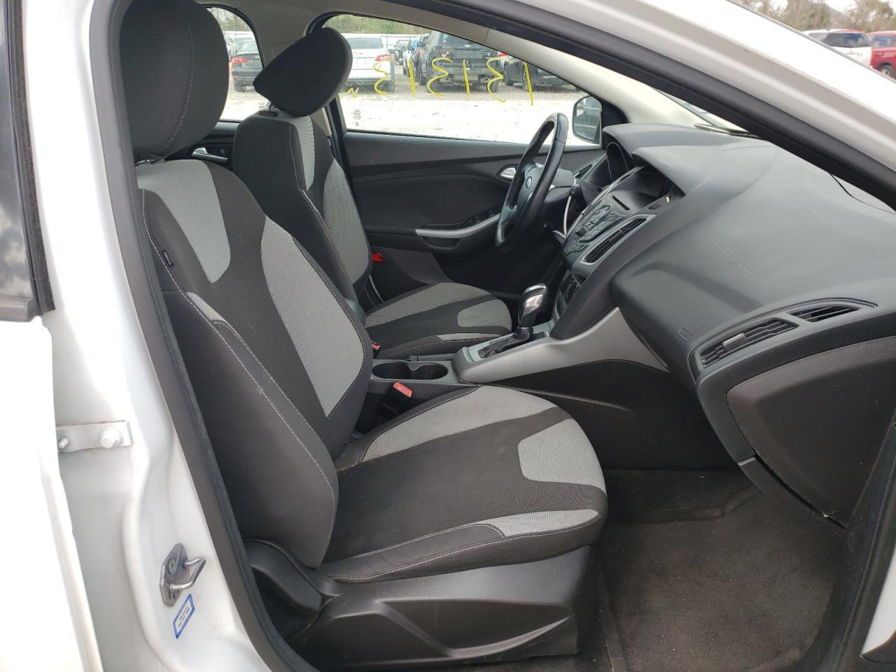 Photo 5 from auction – 2012 FORD FOCUS SE with VIN 1FAHP3K22CL422245