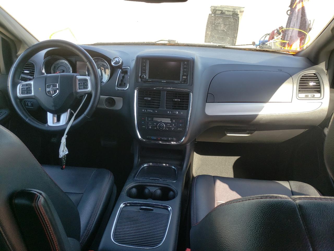 Photo 9 from auction – 2019 DODGE GRAND CARA with VIN 2C4RDGEG1KR529945