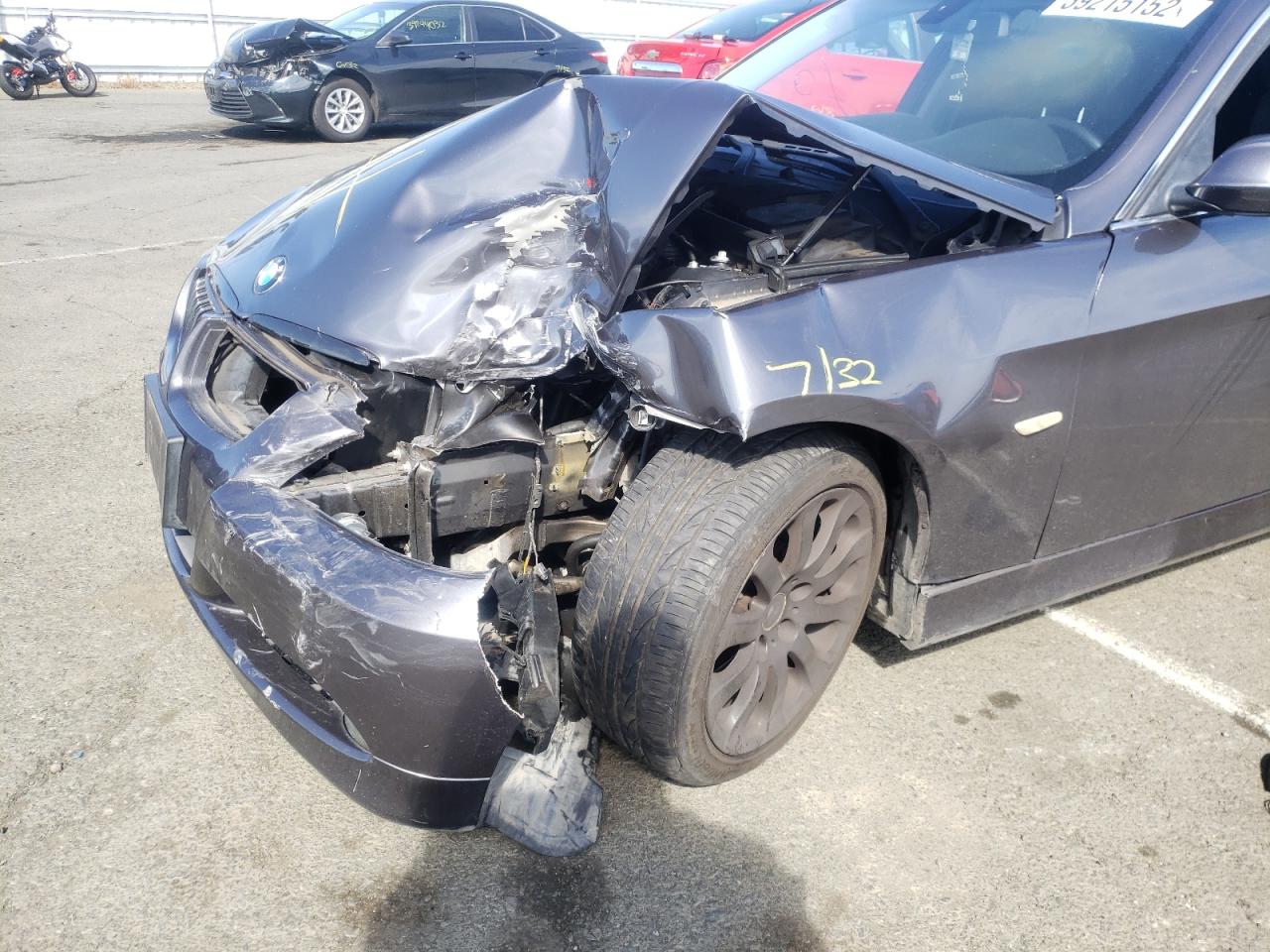 Photo 9 from auction – 2006 BMW 330 I with VIN WBAVB33586KS37001