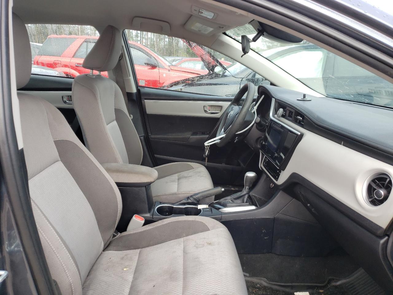 Photo 5 from auction – 2018 TOYOTA COROLLA L with VIN 2T1BURHE6JC046599