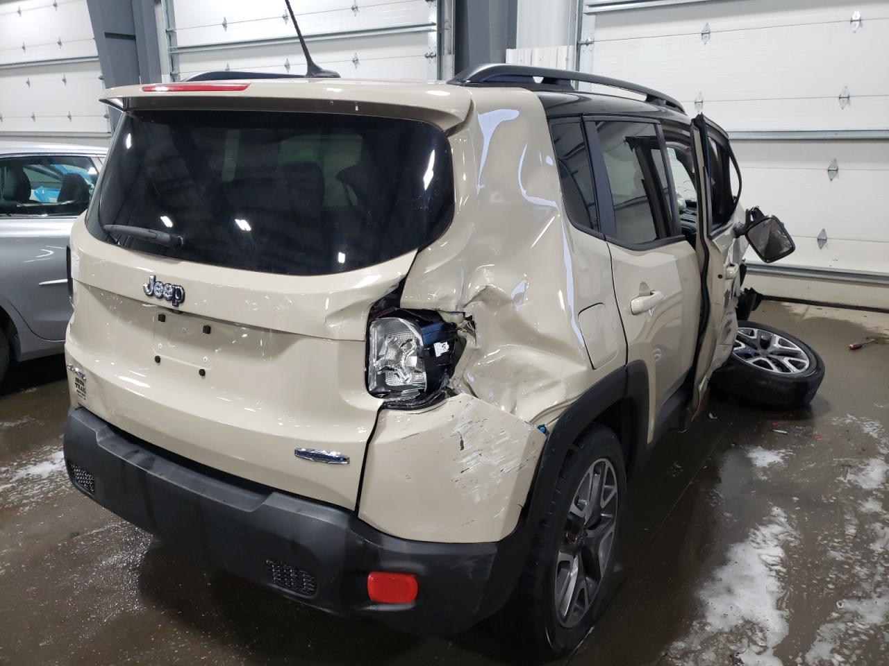 Photo 4 from auction – 2015 JEEP RENEGADE L with VIN ZACCJBBT8FPC26528