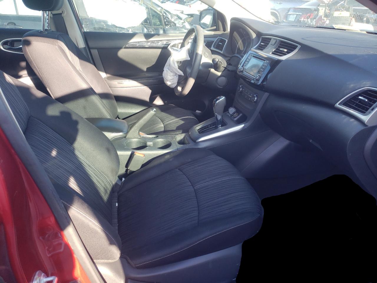 Photo 5 from auction – 2016 NISSAN SENTRA S with VIN 3N1AB7AP0GL676578
