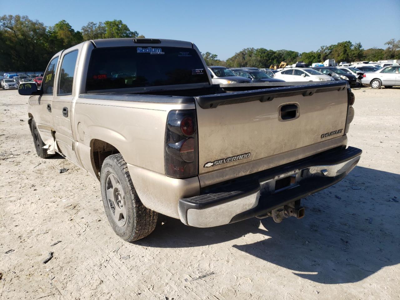 Photo 3 from auction – 2005 CHEVROLET SILVERADO with VIN 2GCEC13T851265530