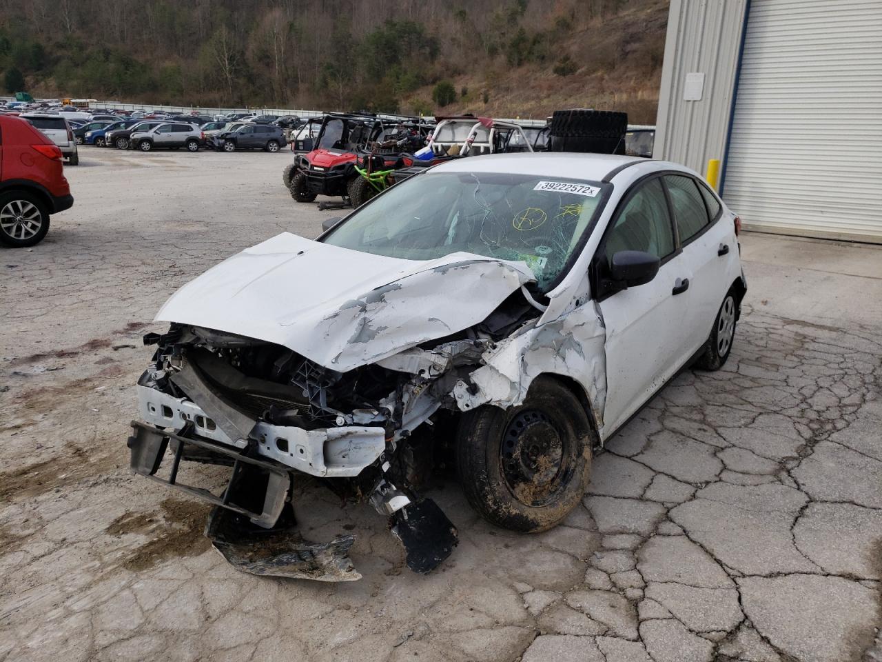 Photo 9 from auction – 2017 FORD FOCUS S with VIN 1FADP3E2XHL298890