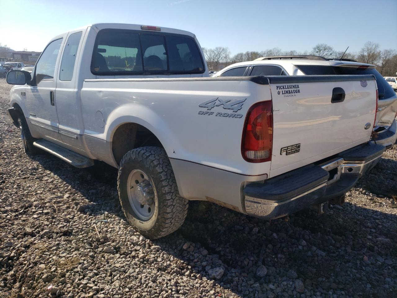 Photo 3 from auction – 2000 FORD F250 SUPER with VIN 1FTNX21F0YEC86303