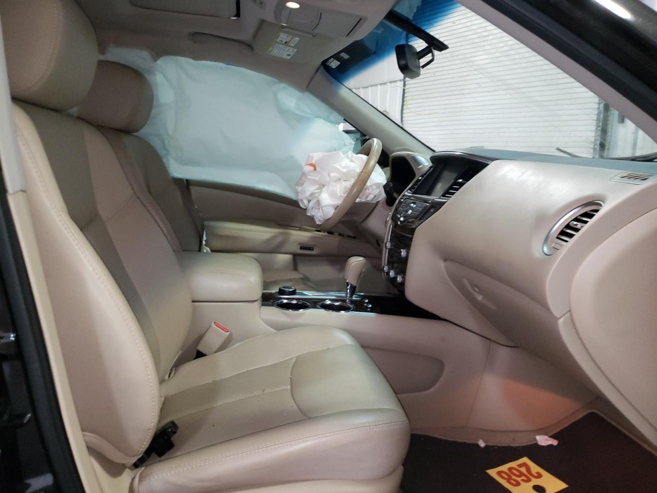 Photo 5 from auction – 2015 NISSAN PATHFINDER with VIN 5N1AR2MM7FC604733
