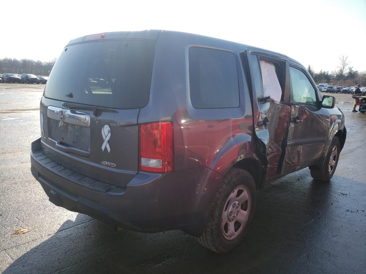 Photo 4 from auction – 2014 HONDA PILOT LX with VIN 5FNYF4H28EB054766