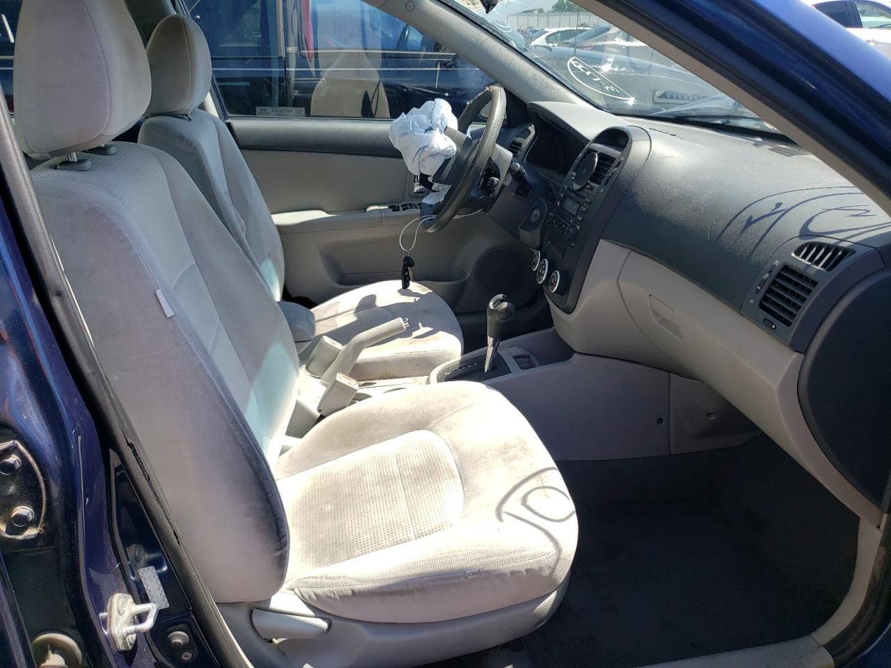 Photo 5 from auction – 2008 KIA SPECTRA EX with VIN KNAFE121585503784
