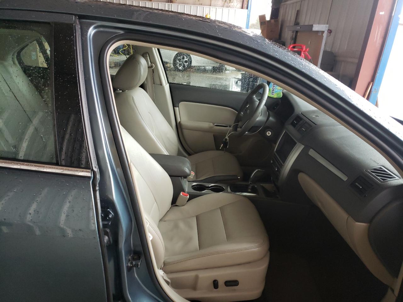 Photo 5 from auction – 2011 FORD FUSION HYB with VIN 3FADP0L38BR176970