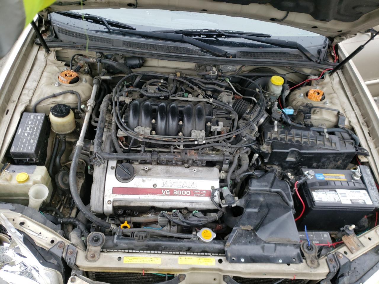 Photo 7 from auction – 2000 NISSAN MAXIMA GLE with VIN JN1CA31A5YT010314