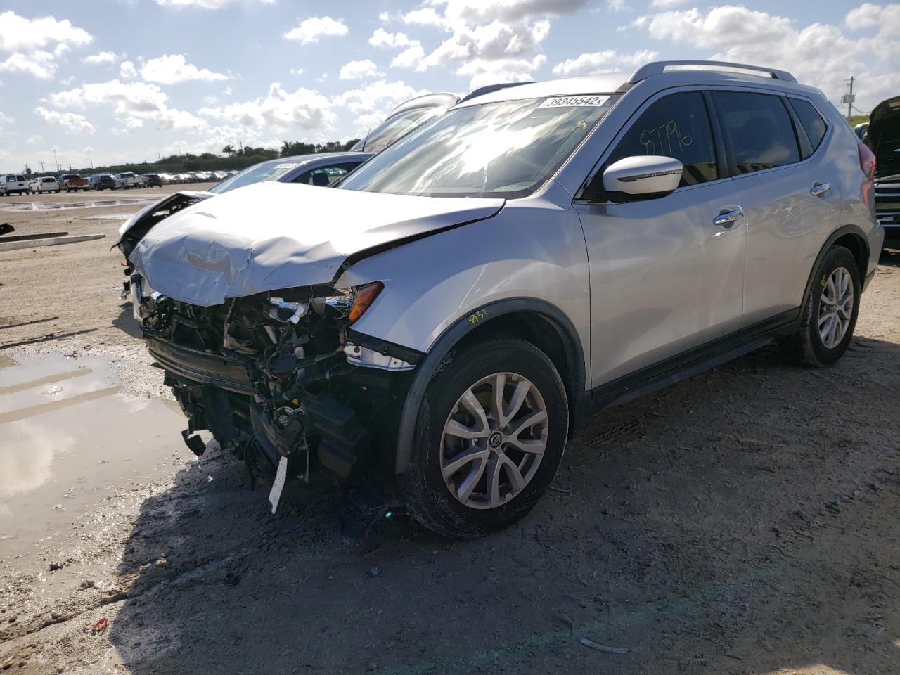 Photo 2 from auction – 2018 NISSAN ROGUE S with VIN JN8AT2MT6JW457796