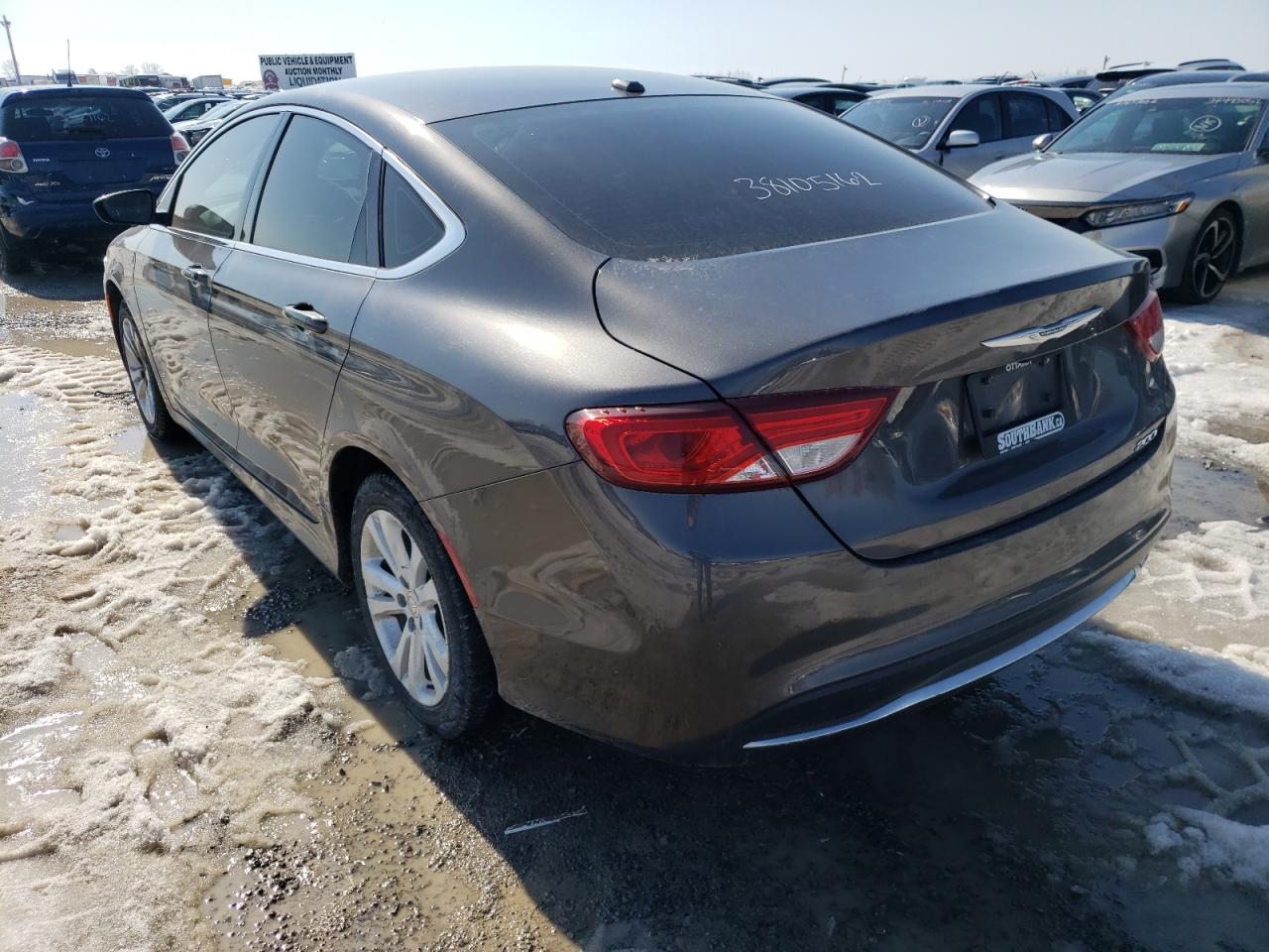 Photo 3 from auction – 2016 CHRYSLER 200 LIMITE with VIN 1C3CCCAB5GN194564