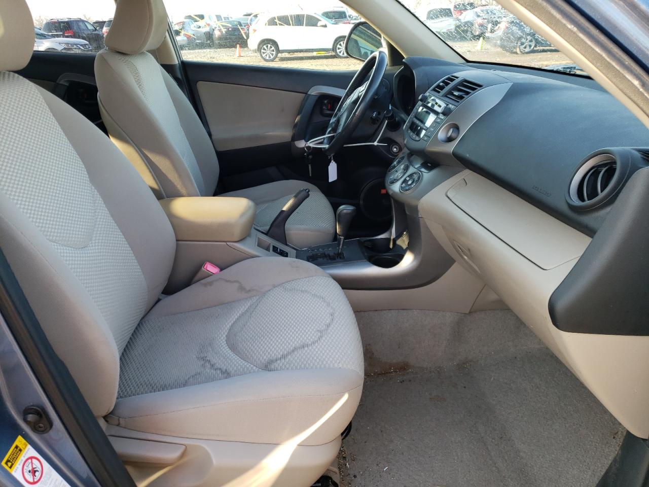 Photo 5 from auction – 2007 TOYOTA RAV4 LIMIT with VIN JTMBK31VX75026567