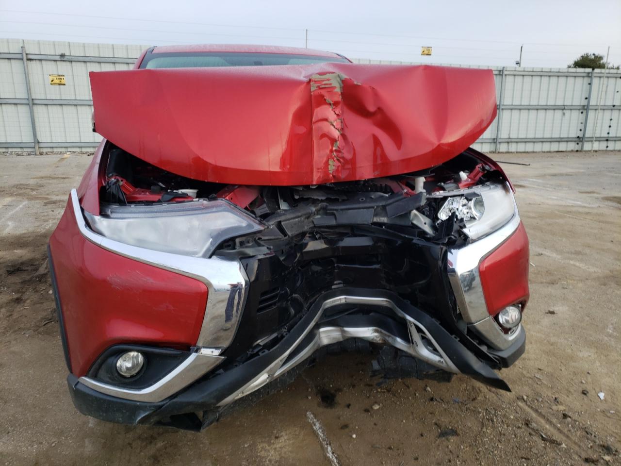 Photo 9 from auction – 2019 MITSUBISHI OUTLANDER with VIN JA4AZ3A35KZ055413