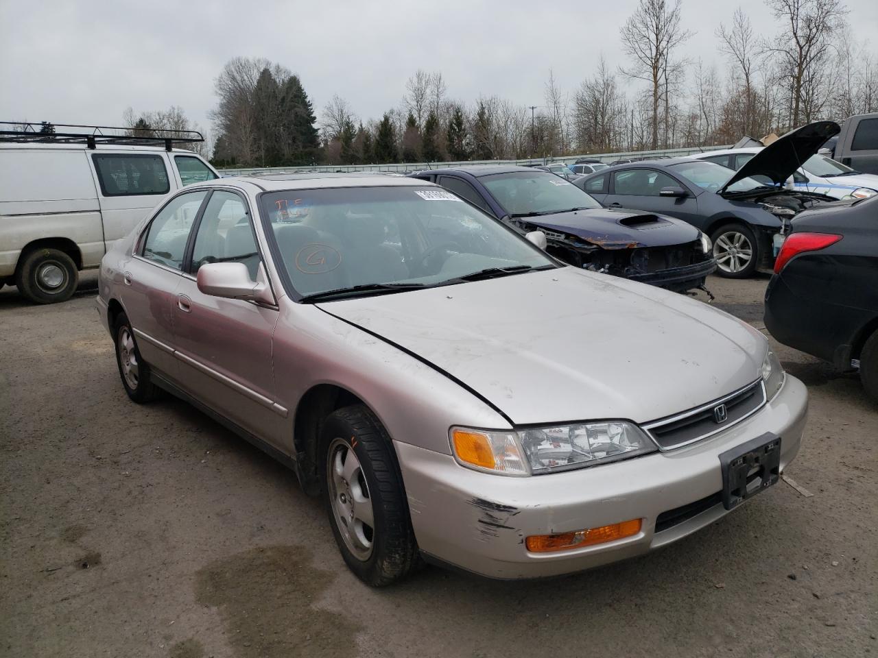 HONDA ACCORD SE 1997 with VIN 1HGCD5607VA069132 - Photo from auction