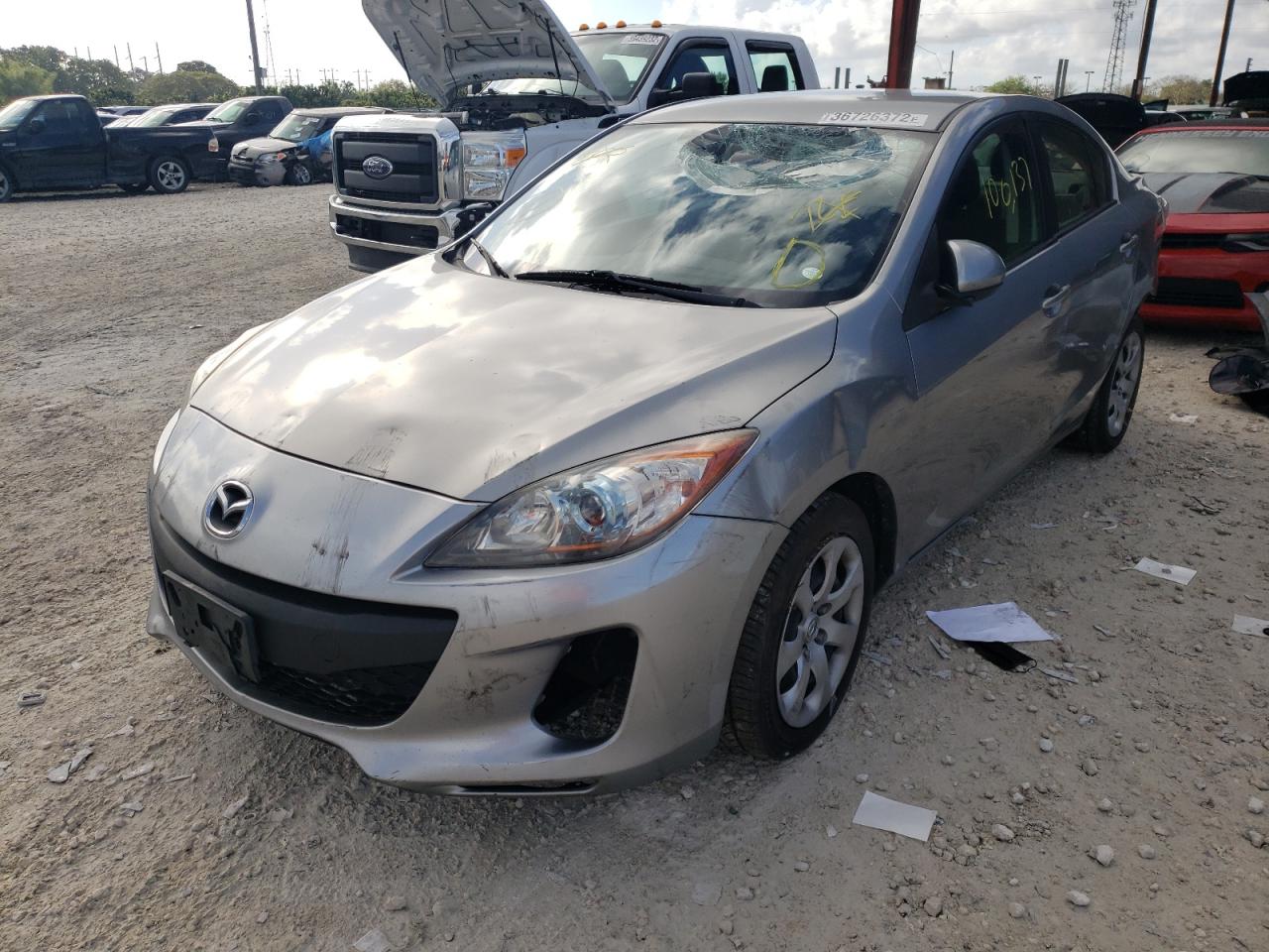 Photo 2 from auction – 2013 MAZDA 3 I with VIN JM1BL1UP5D1824265
