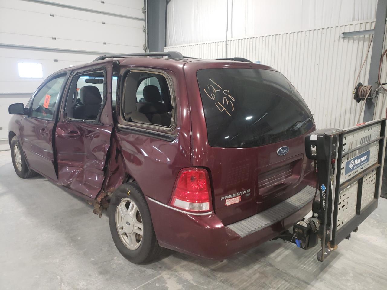 Photo 3 from auction – 2006 FORD FREESTAR S with VIN 2FMZA52226BA43502