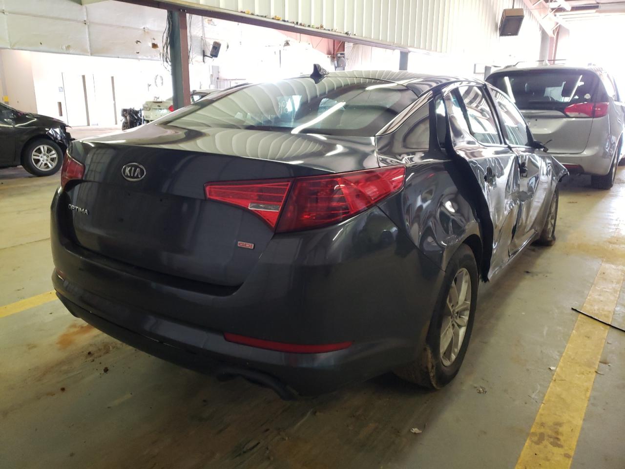 Photo 4 from auction – 2011 KIA OPTIMA LX with VIN KNAGM4A78B5058026