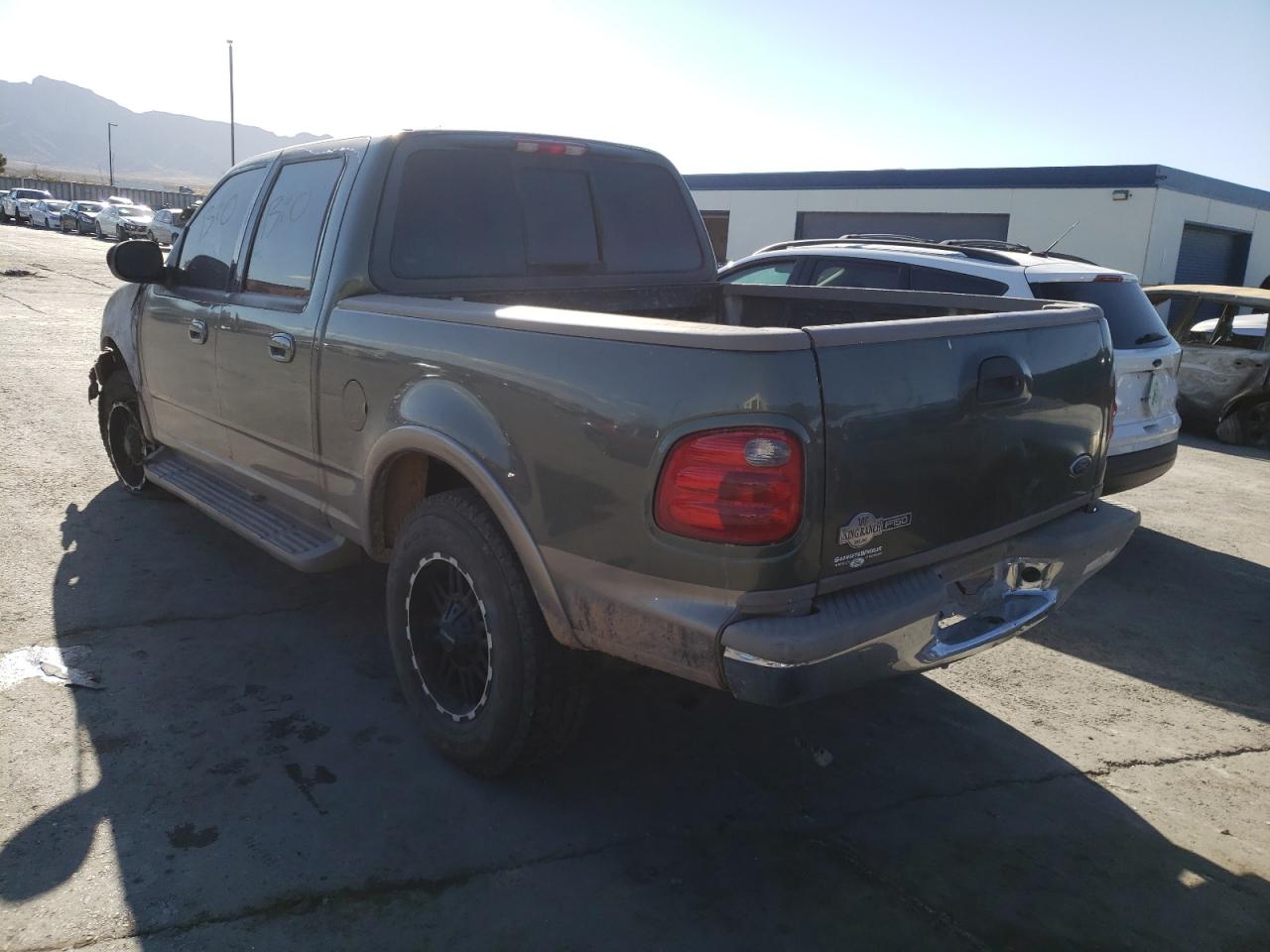 Photo 3 from auction – 2002 FORD F150 SUPER with VIN 1FTRW08L62KE36136