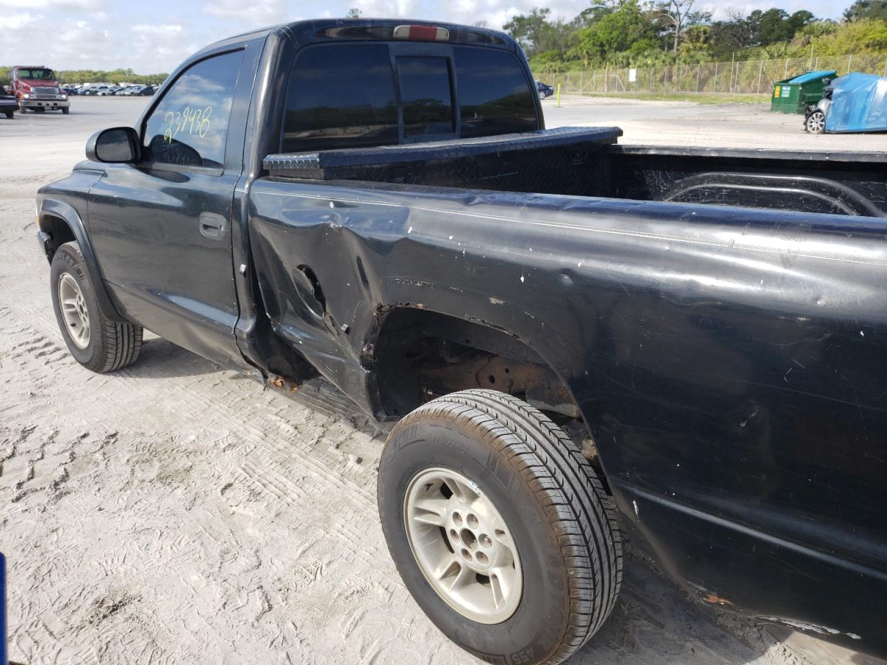 Photo 9 from auction – 2001 DODGE DAKOTA with VIN 1B7GG26X51S225918