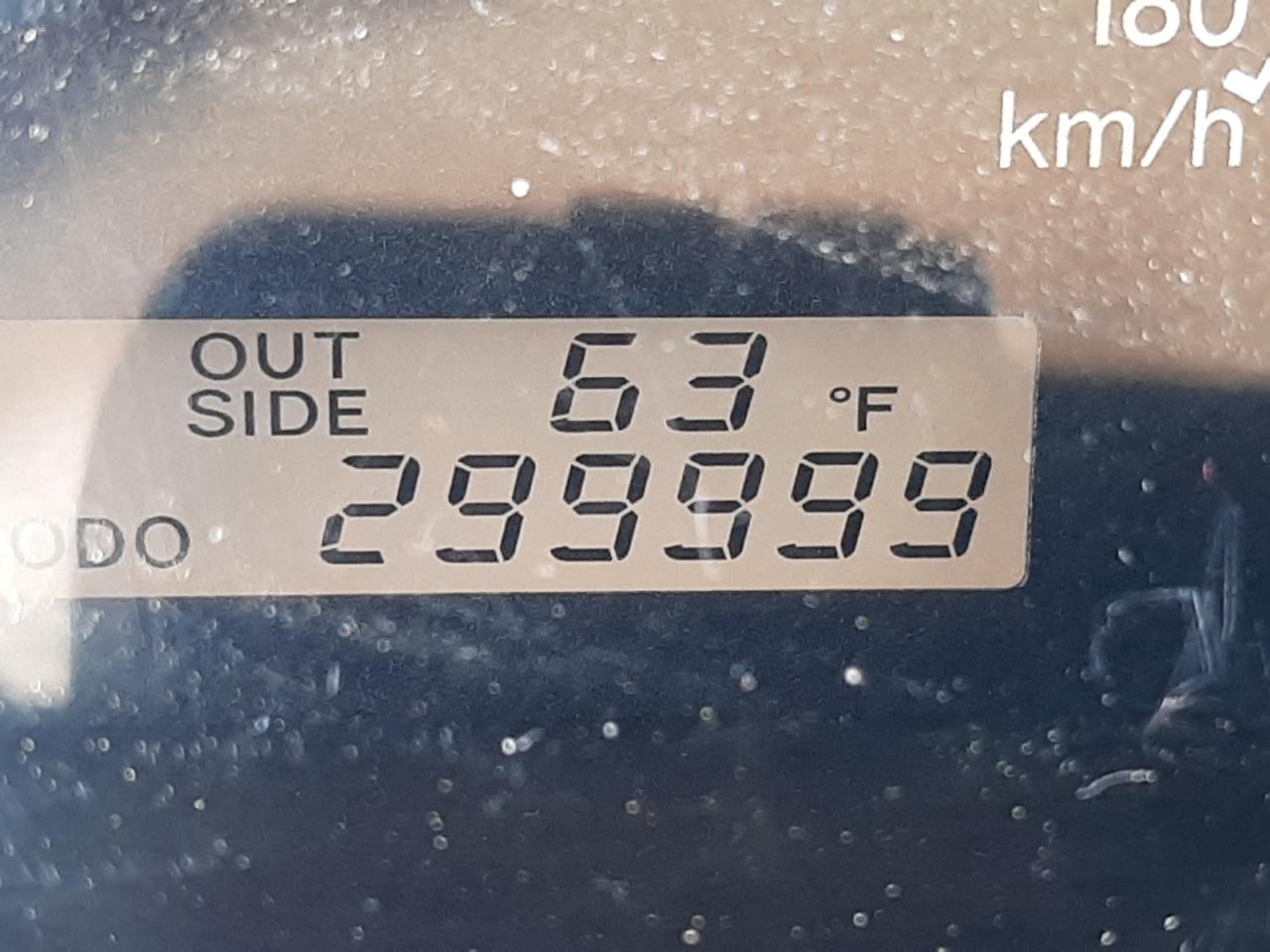 Photo 8 from auction – 2005 TOYOTA COROLLA CE with VIN 1NXBR32E75Z544872
