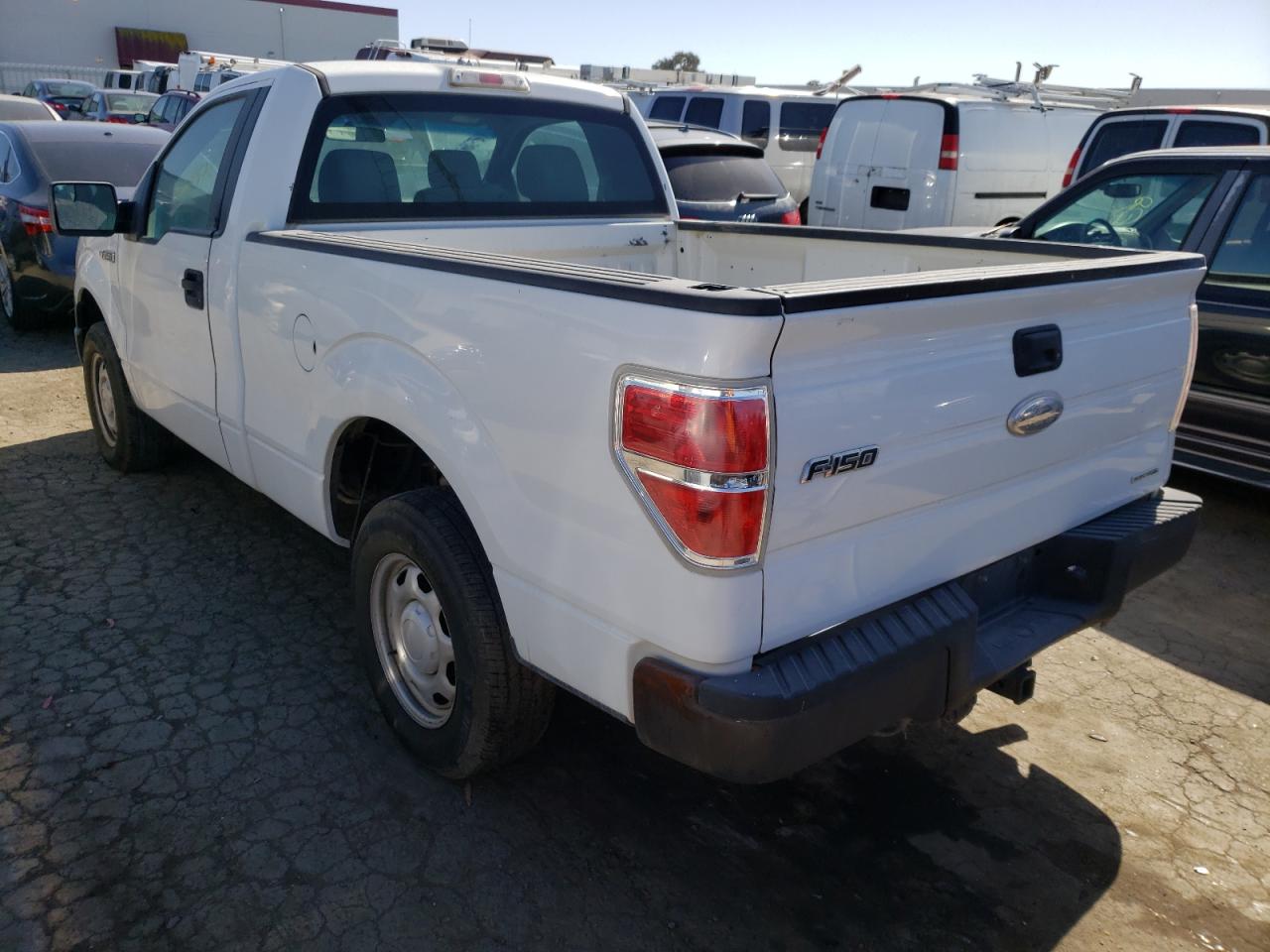 Photo 3 from auction – 2011 FORD F150 with VIN 1FTMF1CF0BFC21376