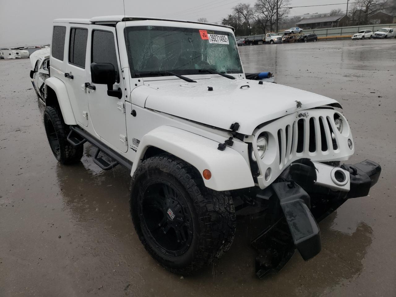 JEEP WRANGLER U 2015 مع رقم تعريف المركبة 1C4BJWEG0FL505283 - صورة من المزاد