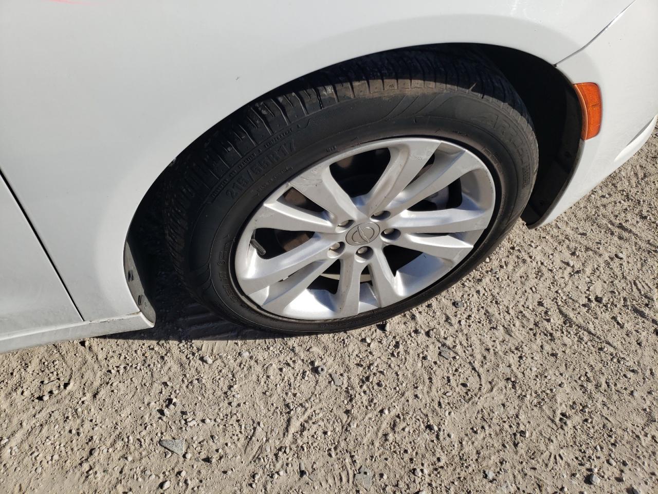 Photo 9 from auction – 2016 CHRYSLER 200 LIMITE with VIN 1C3CCCAB6GN166241