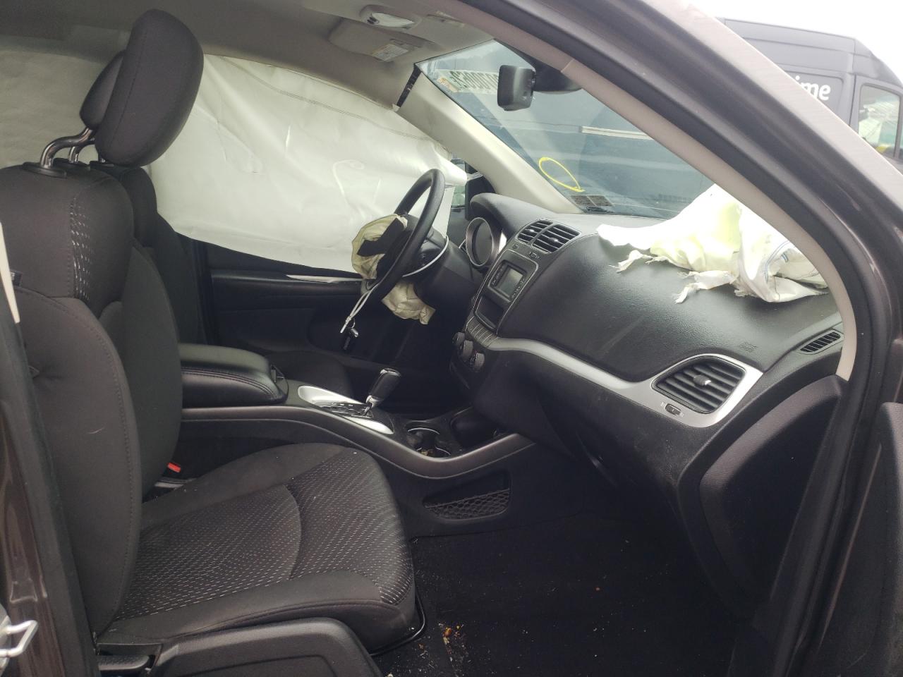 Photo 5 from auction – 2018 DODGE JOURNEY SE with VIN 3C4PDCAB8JT529592